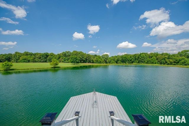 14290 E WINDSONG Road, Mt Vernon, IL 62864