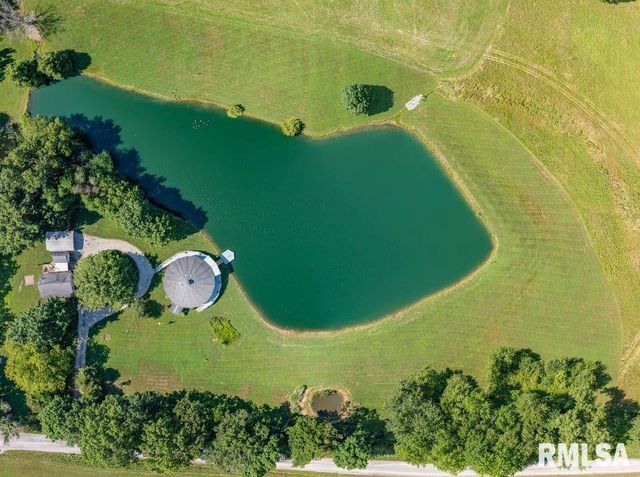 14290 E WINDSONG Road, Mt Vernon, IL 62864