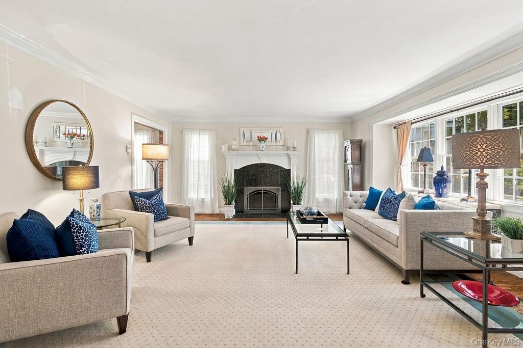 4 Bayview Circle, Manhasset, NY 11030 — photo 4