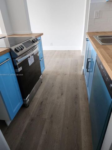 520 Brickell Key Dr A1517, Miami, FL 33131