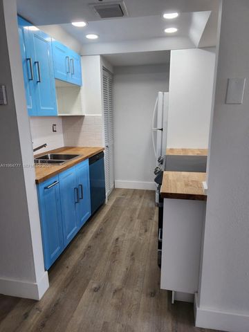 520 Brickell Key Dr A1517, Miami, FL 33131