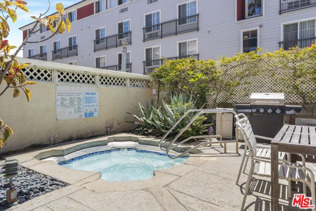 22 Navy Street 205, Venice (los Angeles), CA 90291