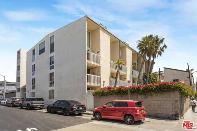 22 Navy Street 205, Venice (los Angeles), CA 90291