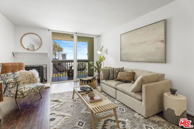22 Navy Street 205, Venice (los Angeles), CA 90291