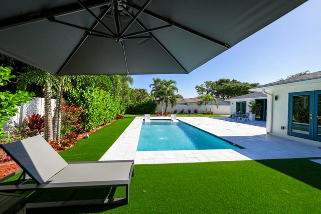3255 LAKEVIEW Boulevard, Delray Beach, FL 33445