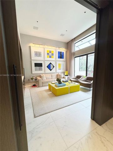 2000 S Bayshore Drive 13, Miami, FL 33133