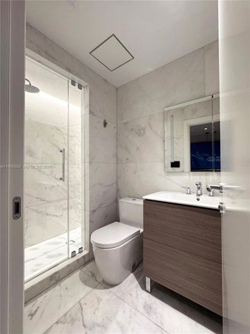 2000 S Bayshore Drive 13, Miami, FL 33133