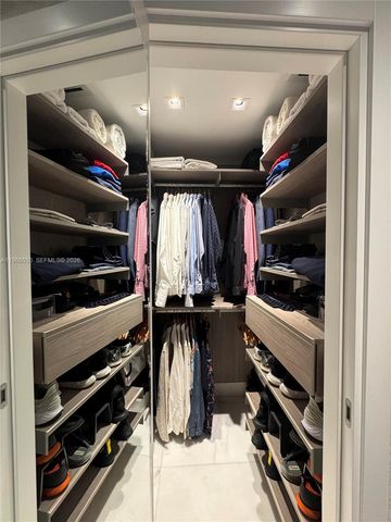 2000 S Bayshore Drive 13, Miami, FL 33133