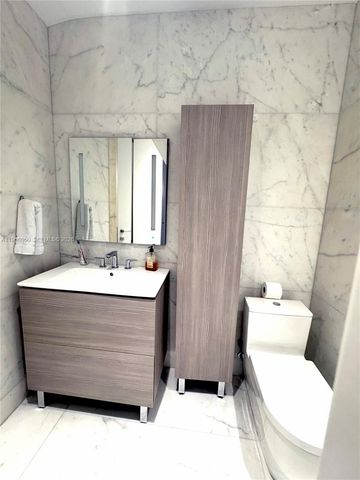 2000 S Bayshore Drive 13, Miami, FL 33133