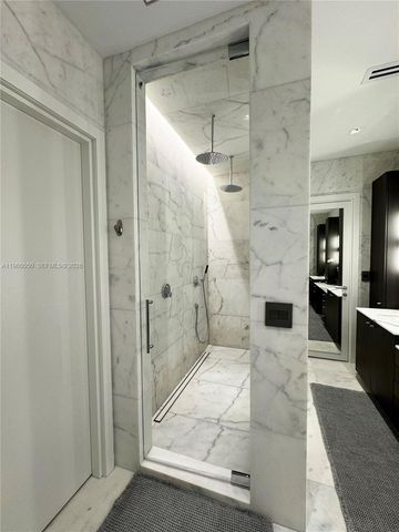 2000 S Bayshore Drive 13, Miami, FL 33133