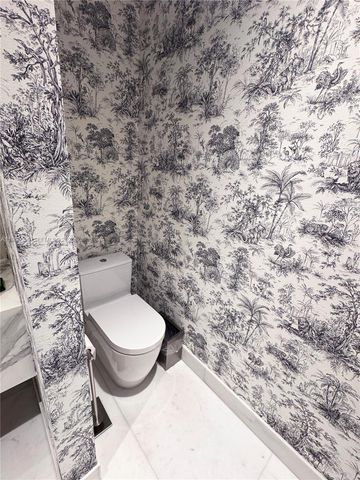 2000 S Bayshore Drive 13, Miami, FL 33133