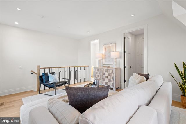 109 N WEST ST, Alexandria, VA 22314