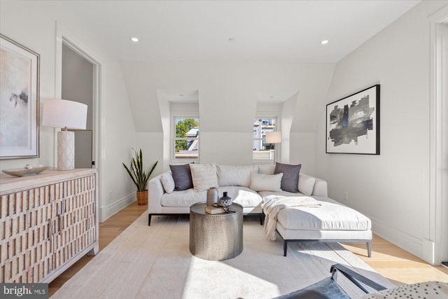 109 N WEST ST, Alexandria, VA 22314