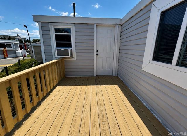 150 Main St. Unit 57, Islip, NY 11751
