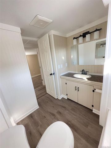150 Main St. Unit 57, Islip, NY 11751