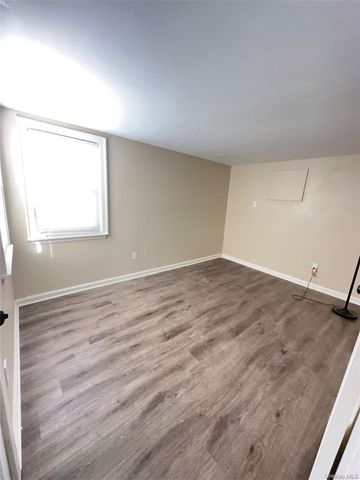 150 Main St. Unit 57, Islip, NY 11751
