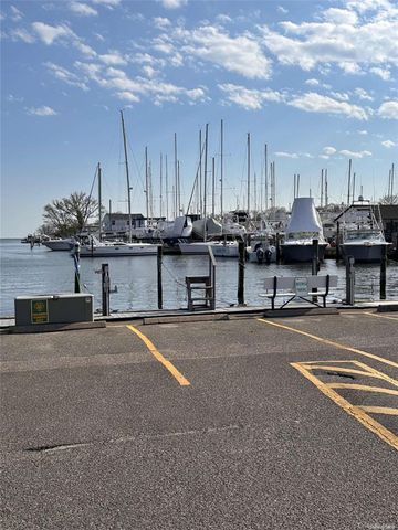 150 Main St. Unit 57, Islip, NY 11751