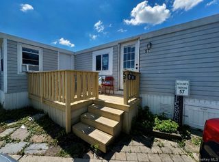 150 Main St. Unit 57, Islip, NY 11751