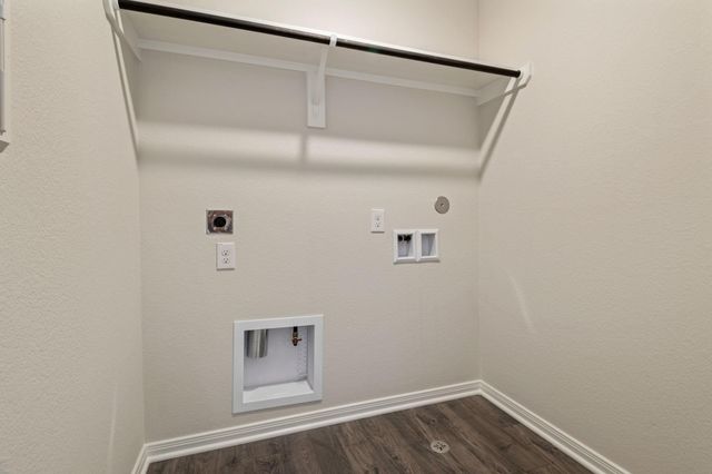 16457 Blossom Grove Drive, Conroe, TX 77303