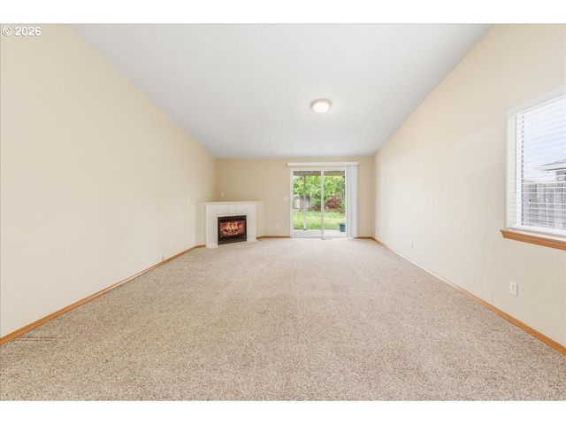 34306 HERON MEADOWS Dr, Scappoose, OR 97056