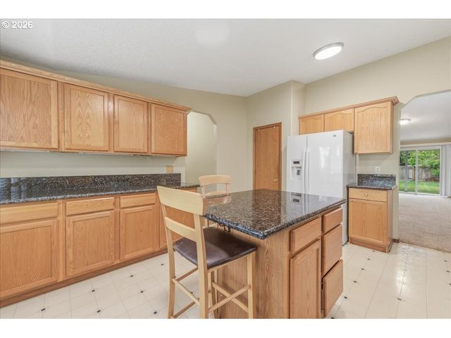 34306 HERON MEADOWS Dr, Scappoose, OR 97056