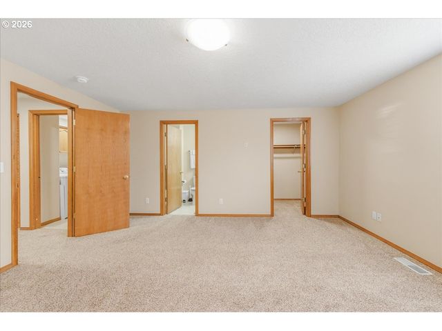 34306 HERON MEADOWS Dr, Scappoose, OR 97056