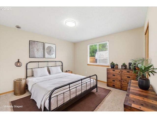 34306 HERON MEADOWS Dr, Scappoose, OR 97056