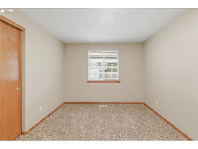 34306 HERON MEADOWS Dr, Scappoose, OR 97056