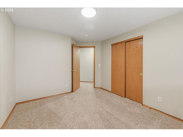 34306 HERON MEADOWS Dr, Scappoose, OR 97056