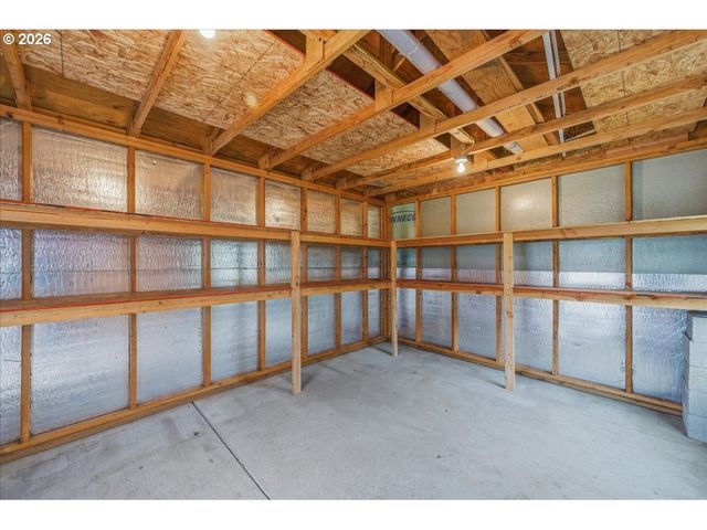 34306 HERON MEADOWS Dr, Scappoose, OR 97056