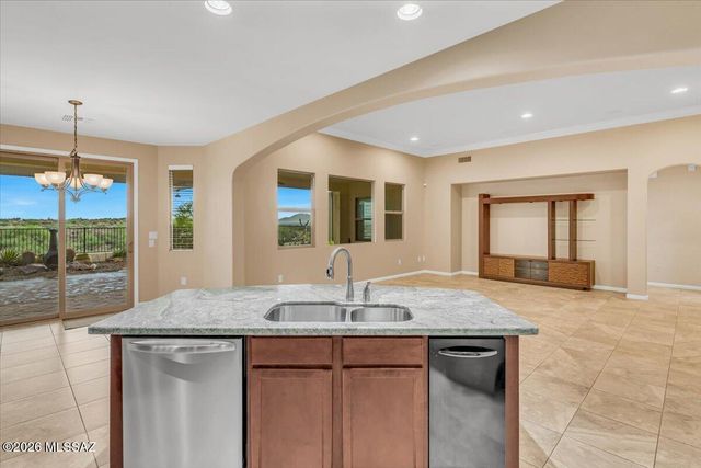 60713 E Arroyo Vista Drive, Oracle, AZ 85623