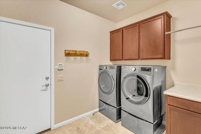 60713 E Arroyo Vista Drive, Oracle, AZ 85623