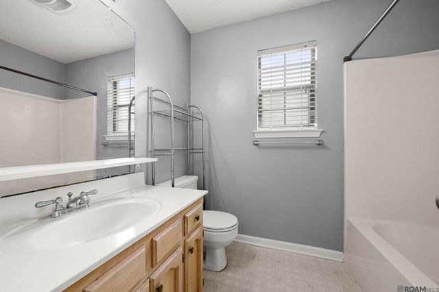 15182 Mary Elizabeth Dr, Baton Rouge, LA 70816