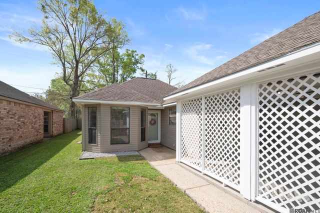 15182 Mary Elizabeth Dr, Baton Rouge, LA 70816