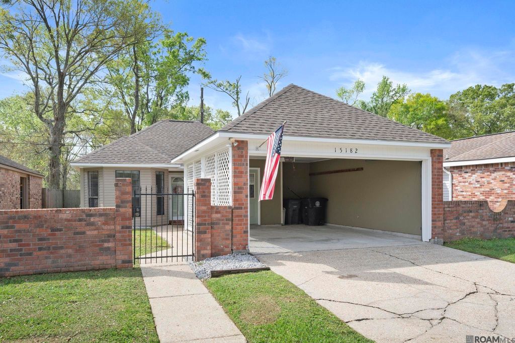 15182 Mary Elizabeth Dr, Baton Rouge, LA 70816