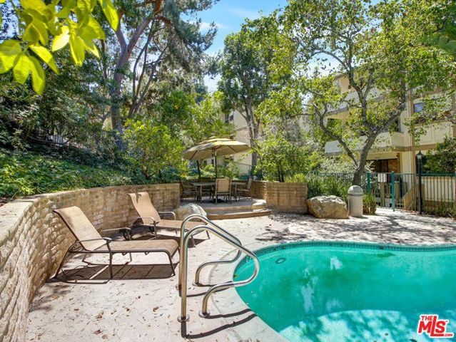 3480 Barham Boulevard 325, Los Angeles, CA 90068