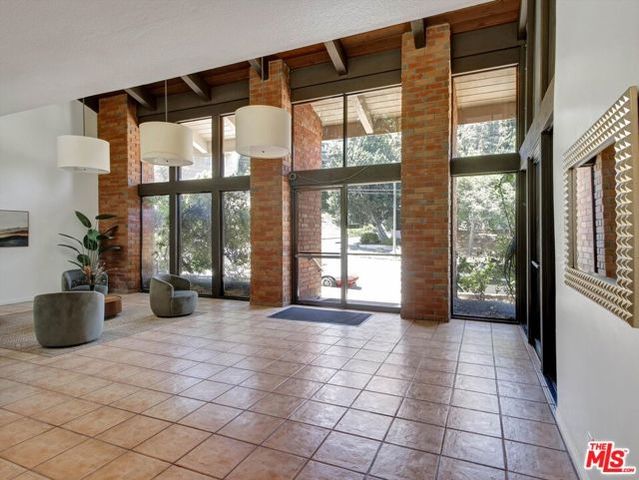 3480 Barham Boulevard 325, Los Angeles, CA 90068