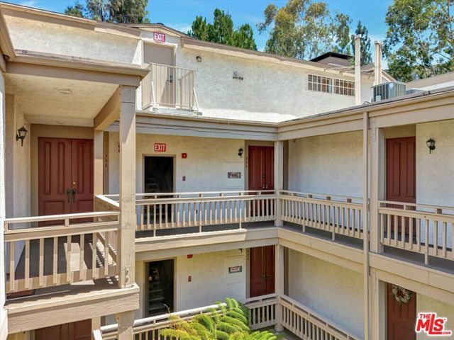 3480 Barham Boulevard 325, Los Angeles, CA 90068