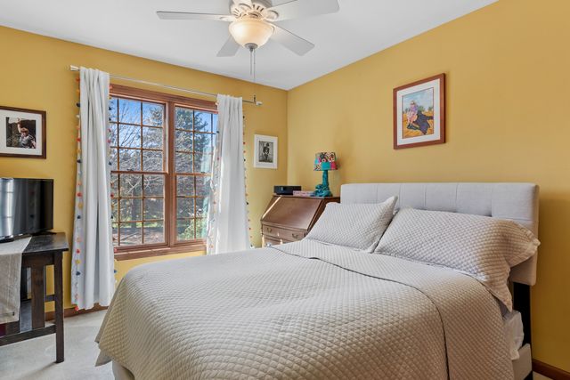 2102 BROOKSIDE Lane, Aurora, IL 60502