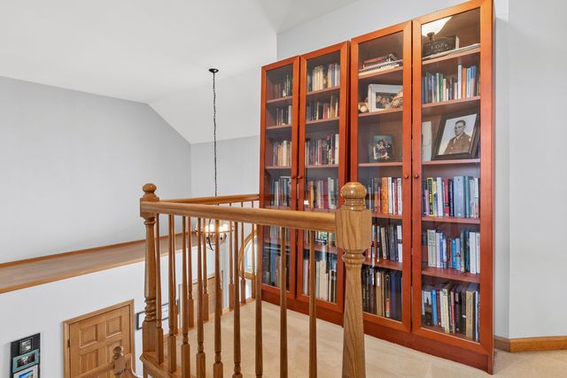 2102 BROOKSIDE Lane, Aurora, IL 60502