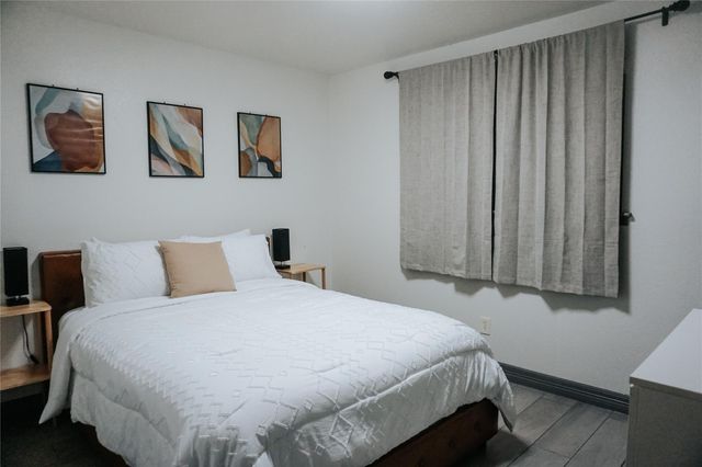 2155 Twinbrooke Drive, Houston, TX 77088