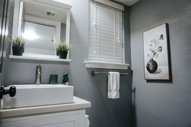 2155 Twinbrooke Drive, Houston, TX 77088