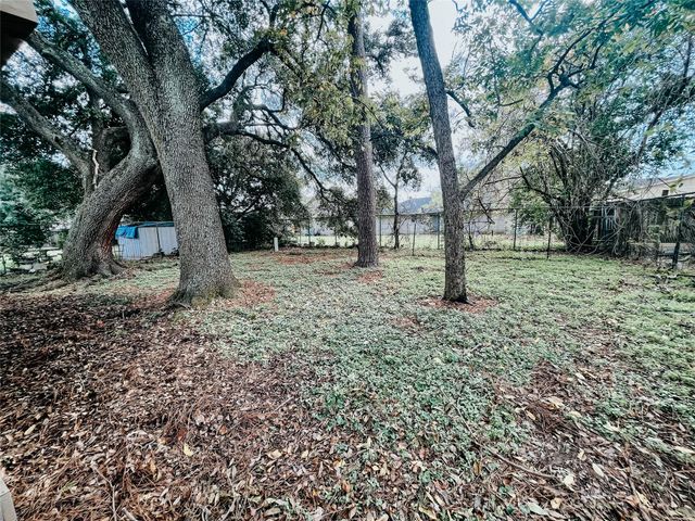 2155 Twinbrooke Drive, Houston, TX 77088