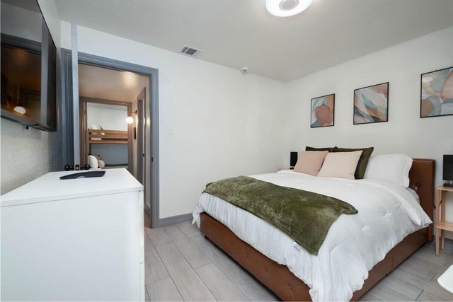 2155 Twinbrooke Drive, Houston, TX 77088