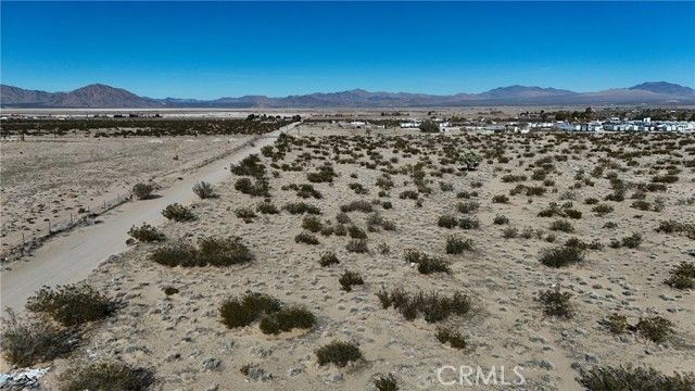 789 Meridian Road, Lucerne Valley, CA 92356