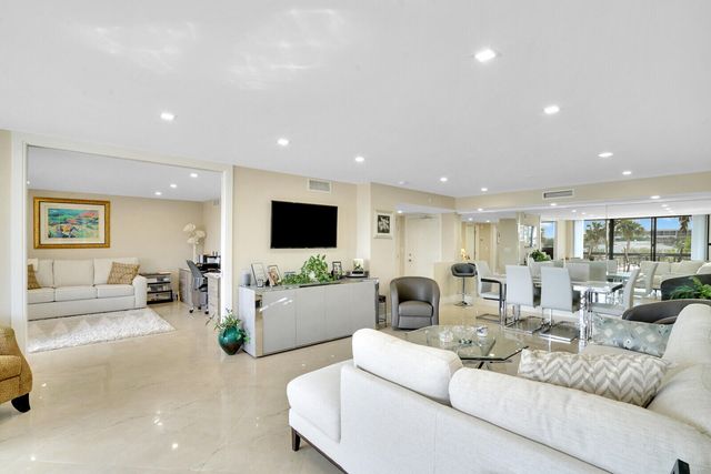 2697 N Ocean Boulevard F-205, Boca Raton, FL 33431