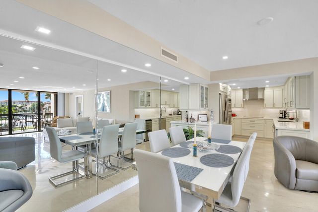 2697 N Ocean Boulevard F-205, Boca Raton, FL 33431