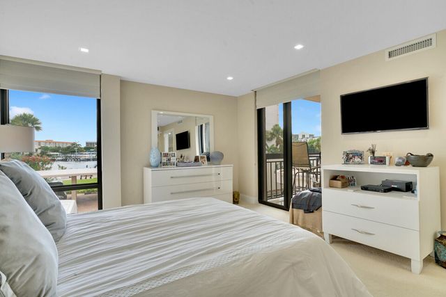 2697 N Ocean Boulevard F-205, Boca Raton, FL 33431