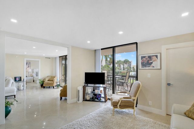 2697 N Ocean Boulevard F-205, Boca Raton, FL 33431