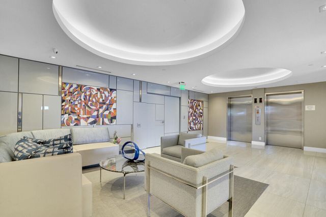 2697 N Ocean Boulevard F-205, Boca Raton, FL 33431